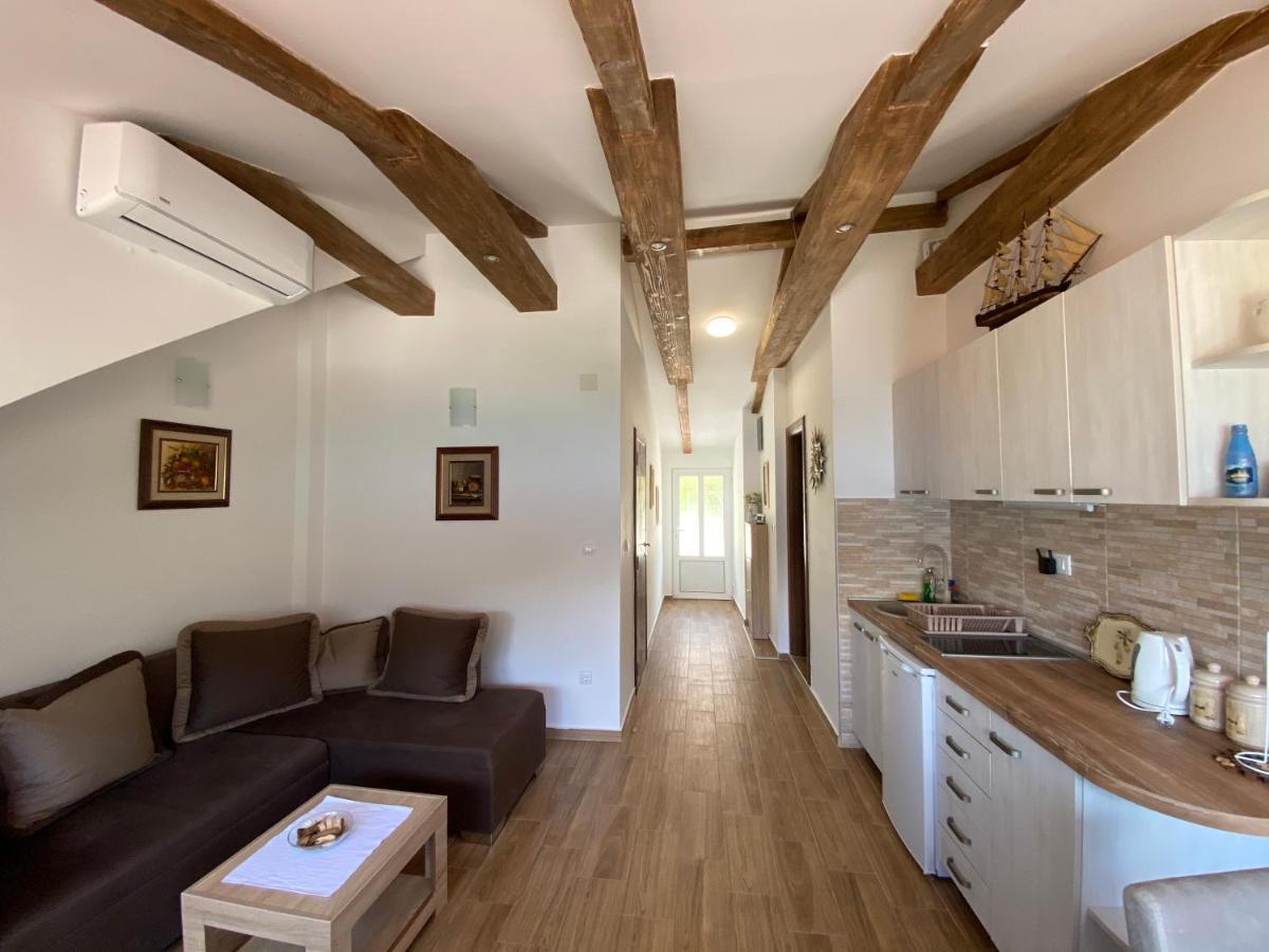 Sunny Bay Apartments Kotor Eksteriør bilde